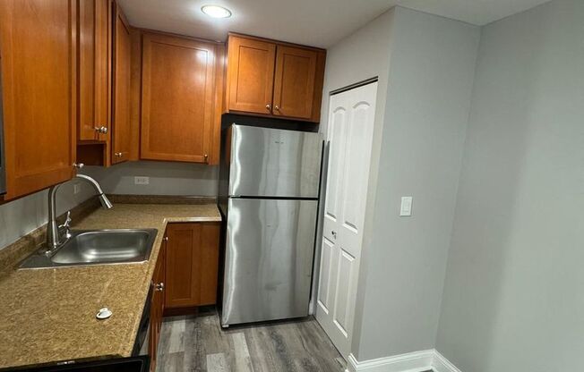 1 bed, 1 bath, 522 sqft, $1,200, Unit 906