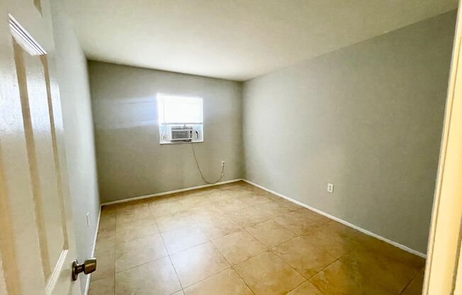 2 beds, 1 bath, 795 sqft, $1,195, Unit Apt 9