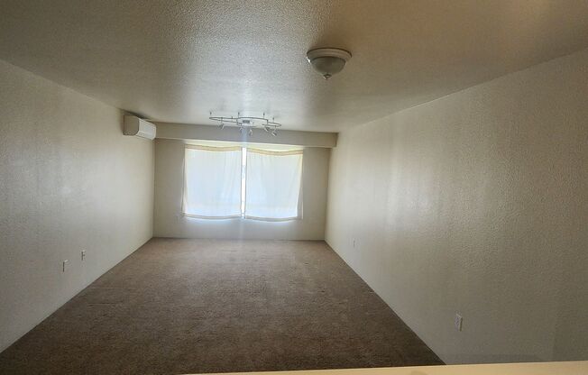 2 beds, 1 bath, $2,300, Unit # 507