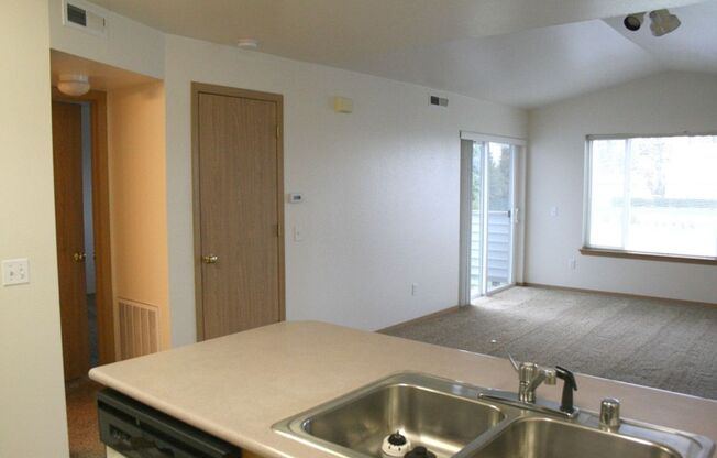 1 bed, 1 bath, 689 sqft, $1,590, Unit 801-212