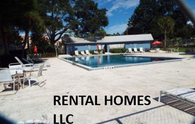 Two Bedroom One Story Townhouse close to Altamonte Mall & all other major local roads