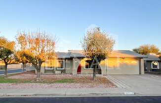 3033 S LONGMORE
