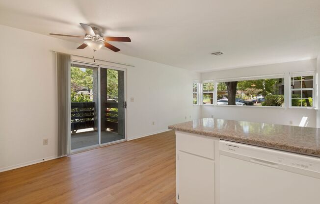 1 bed, 1 bath, 669 sqft, $1,495, Unit 6