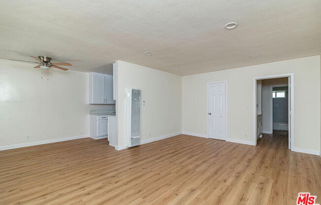 12572 WASHINGTON BLVD