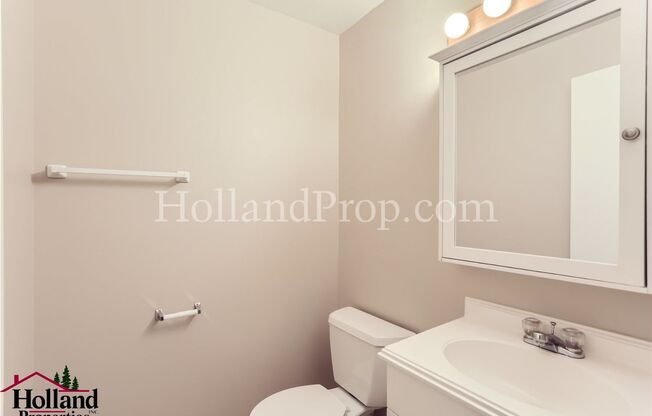 2 beds, 1.5 baths, $1,595