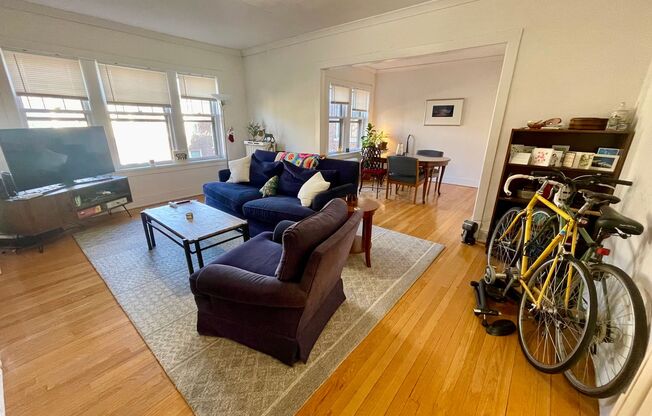 2518 N Lake Dr.