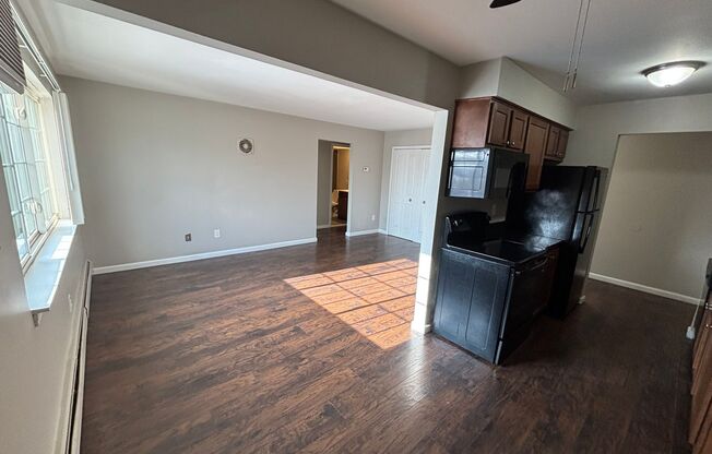 1 bed, 1 bath, 650 sqft, $995, Unit 23-203