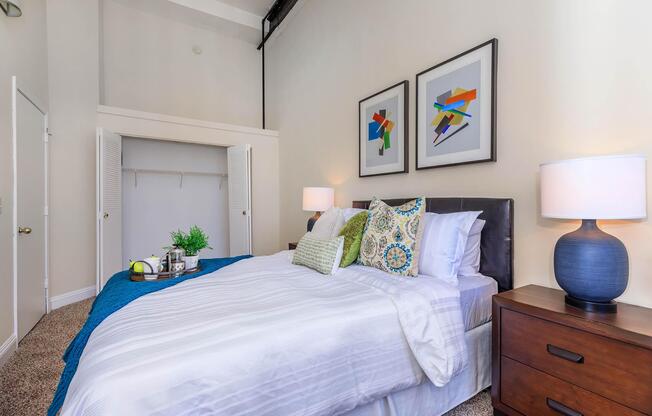 ELEGANT BEDROOM