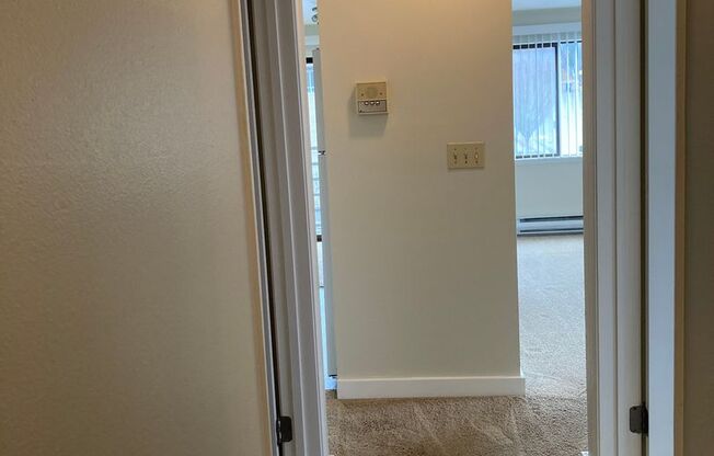 1 bed, 1 bath, 570 sqft, $1,650, Unit 204