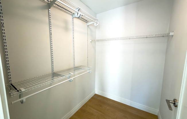1 bed, 1 bath, 646 sqft, $5,000, Unit 919