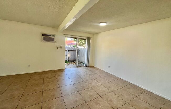 2 beds, 1 bath, 850 sqft, $2,500, Unit 13852 A