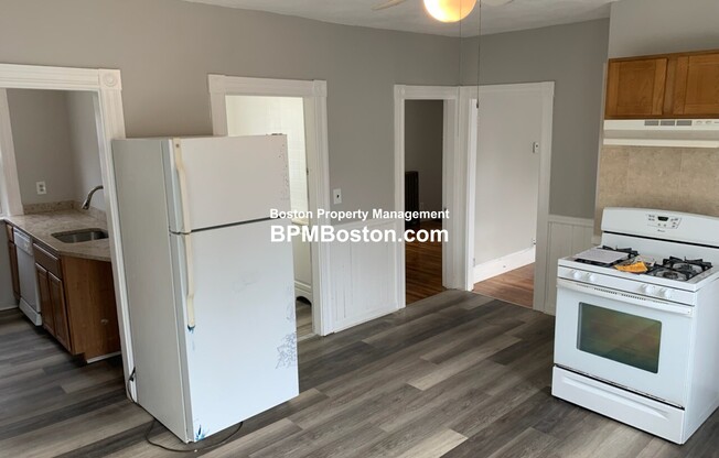 2 beds, 1 bath, 999 sqft, $2,600, Unit 1