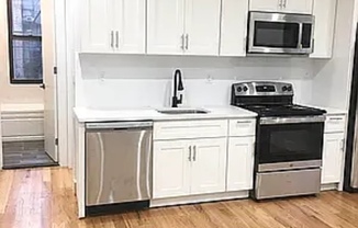 2 beds, 1 bath, $3,000, Unit 2A