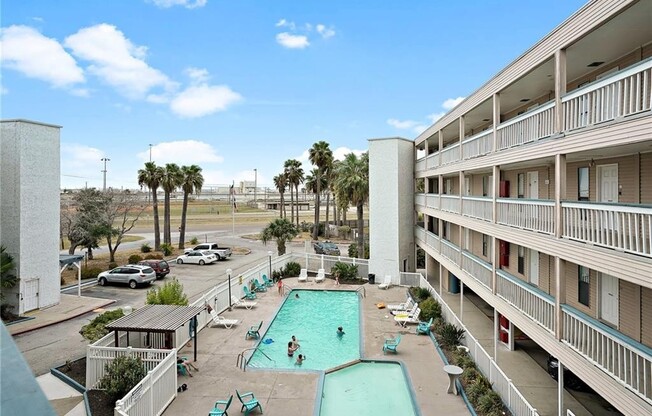 3938 SURFSIDE