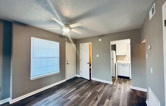 3 beds, 1.5 baths, 1,002 sqft, $1,395, Unit H-151