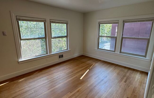 1 bed, 1 bath, 425 sqft, $1,553, Unit 302