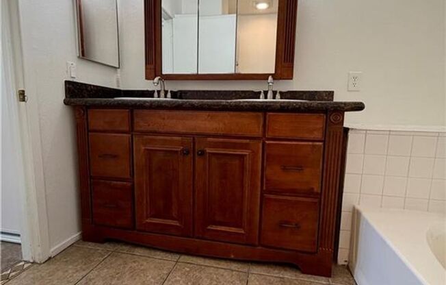 2 beds, 2 baths, $1,330, Unit # 724
