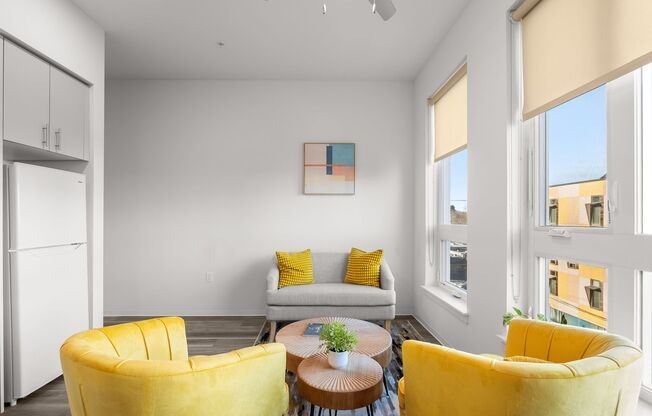 1 bed, 1 bath, 435 sqft, $1,350