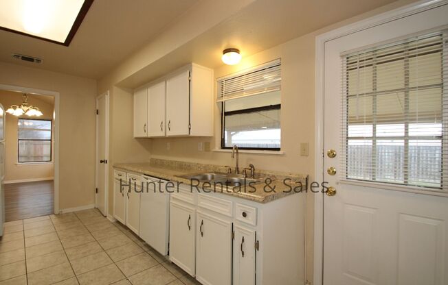 3 beds, 2 baths, $1,495