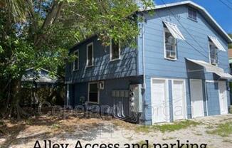 1131 QUEEN ST N