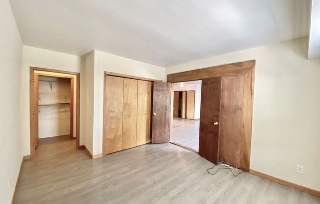 7218 North