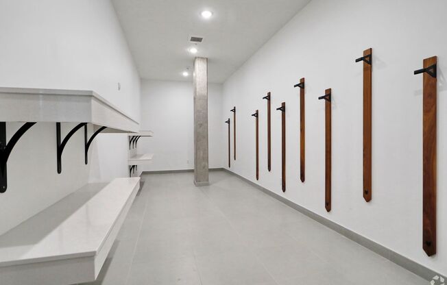 Studio, 1 bath, 272 sqft, $1,290, Unit 211