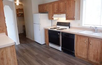 3 beds, 2 baths, $1,495