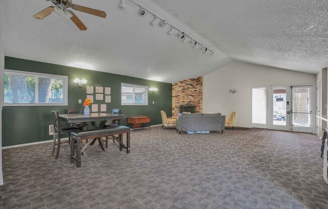 1 bed, 1 bath, 711 sqft, $1,135, Unit 332-25