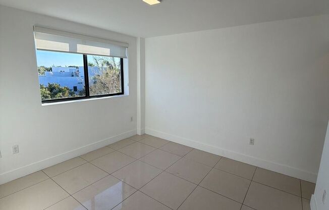 2 beds, 1 bath, 550 sqft, $1,995, Unit 821-205