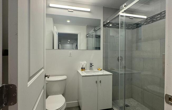 Studio, 1 bath, $3,500, Unit 10G