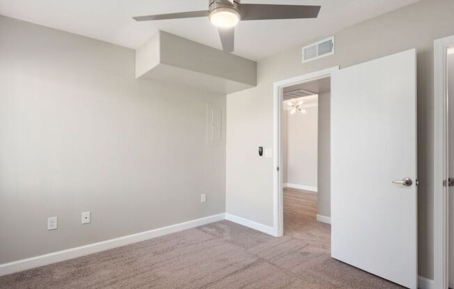 2 beds, 2 baths, 972 sqft, $1,599, Unit 320