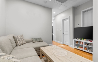 754 HUNTINGTON AVE