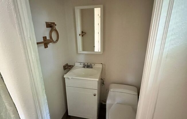 Lewis & Clark Graduate /Law Students ONLY