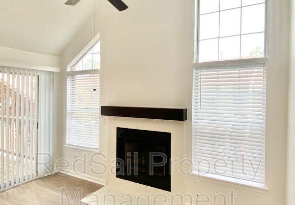 782 WINDBROOK CIR