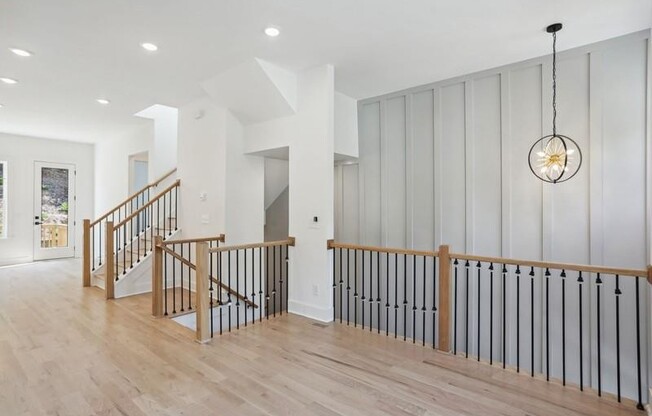 233 MARIETTA ST