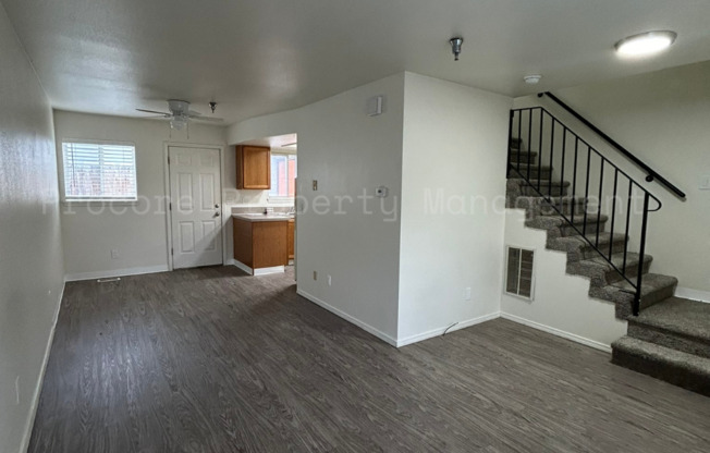 2 beds, 1.5 baths, 1,100 sqft, $1,195, Unit Unit 28