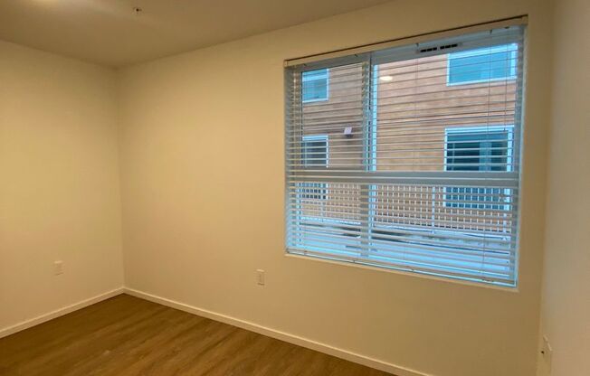 Studio, 1 bath, 189 sqft, $1,295, Unit 4217