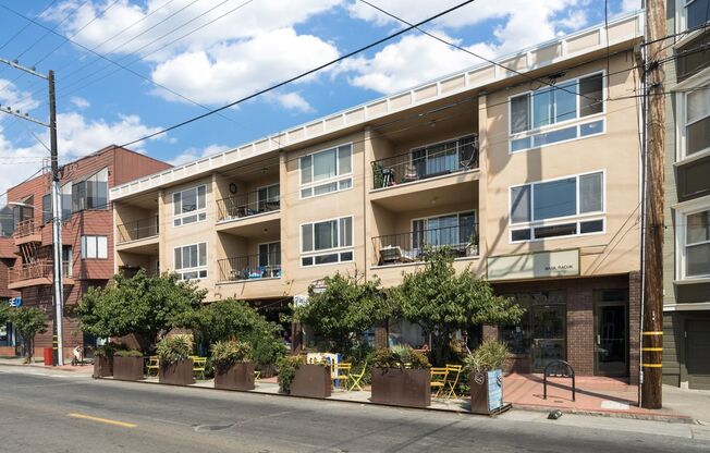 3980-3986 24th Street