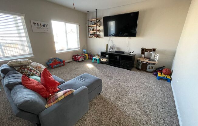 4 BED 3 BATH 3 CAR GARAGE HOME IN LORSON RANCH!!!!