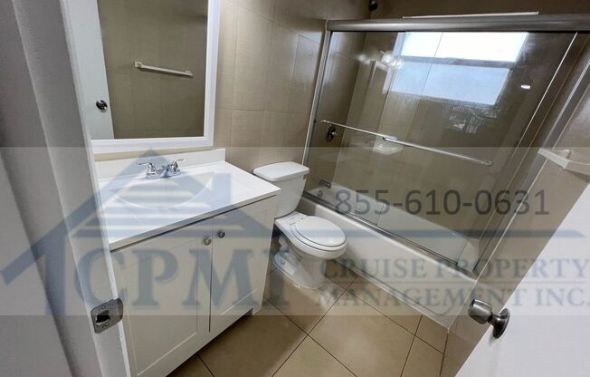 1 bed, 1 bath, 744 sqft, $1,725, Unit 40