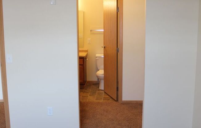 2 beds, 2 baths, 966 sqft, $1,255, Unit 5160-302