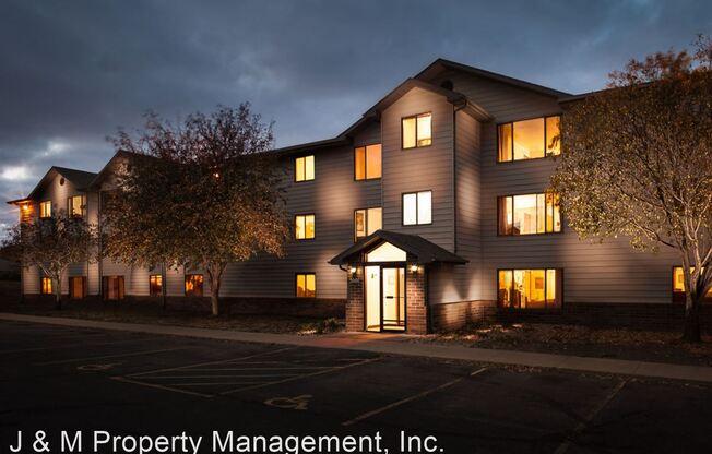 MacArthur Estates Apartments- the best kept secret in southeast Sioux Falls!