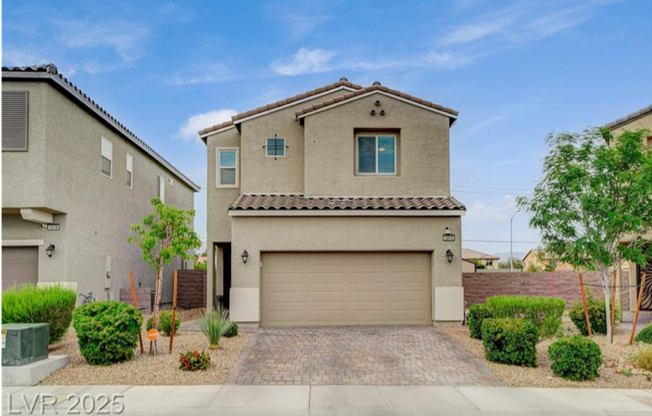 1014 SOLEMN CACTUS AVE