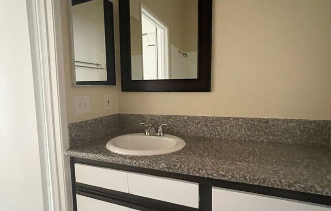 2 beds, 2 baths, 1,140 sqft, $2,562, Unit 109