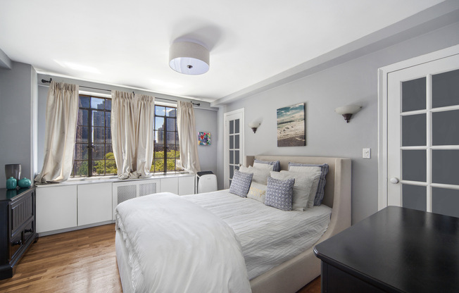 1 bed, 1 bath, $4,250, Unit 1014