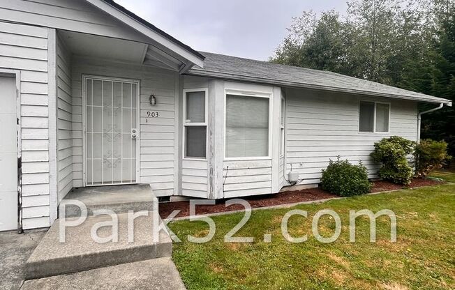 2 beds, 1 bath, $1,700