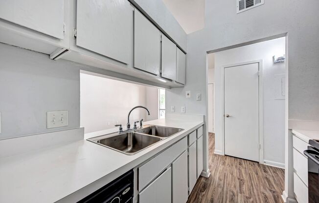 1 bed, 1 bath, $1,150