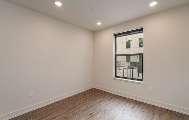 Studio, 1 bath, $1,315, Unit 1050 N 4th St. Apt. 207