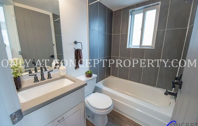 2 beds, 1 bath, 740 sqft, $1,525, Unit 16