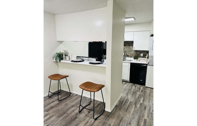 1 bed, 1 bath, 711 sqft, $1,140